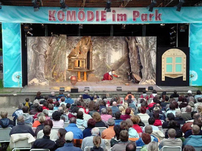 Bild: Dresden: Sommertheater "KOMÖDIE im Park" erfolgreich beendet - 3000 Gäste amüsierten sich im Großen Garten
