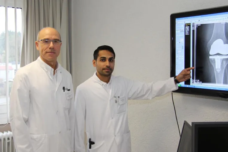 Bild: Mediziner aus Abu Dhabi schließt Facharztausbildung in der MEDIAN Orthopädischen Klinik Braunfels ab