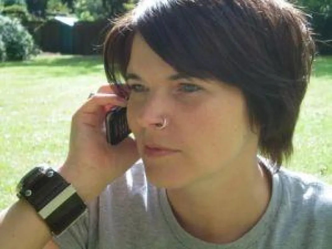 Dian Tara Zinner, 38, Köln