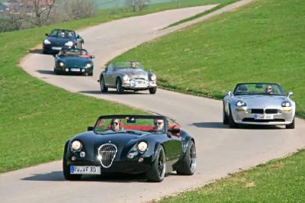 Bild: Start-up mit exquisiten Roadstern - VON FALKENBACH eröffnet Open Air Saison