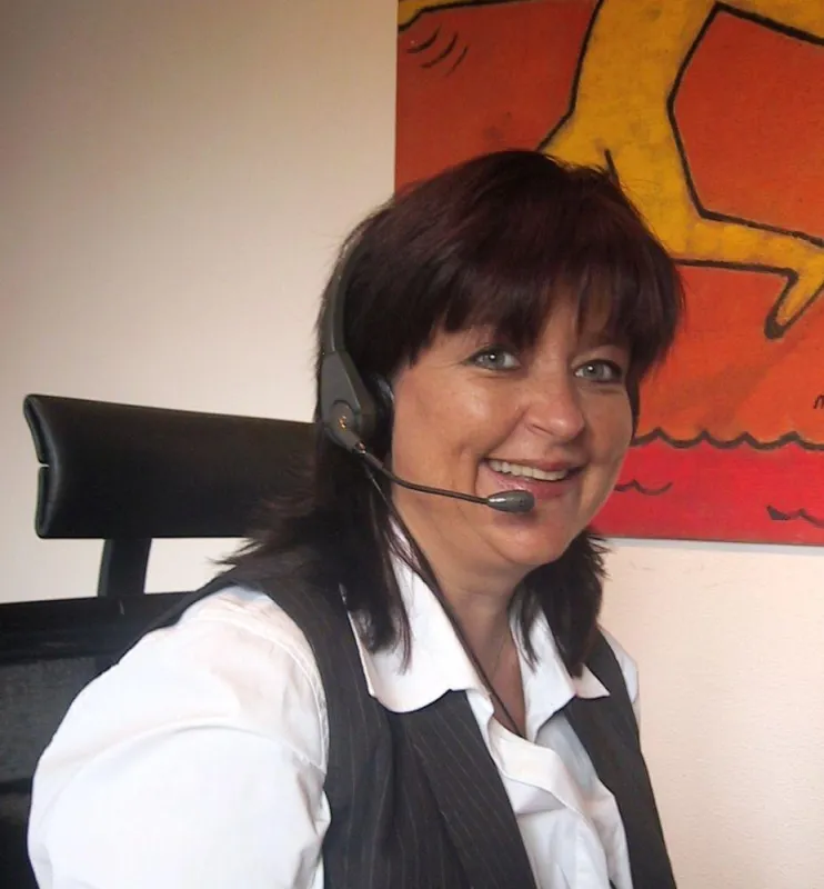 Als ausgebildete Teleseminarleiterin bietet Sandra Schubert Ihren Teilnehmern prozessbegleitendes Verkaufstraining ohne Reiseaufwand.
