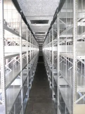 Bild: Aktenlager anstatt Abriss: Kirche wird zum Archiv