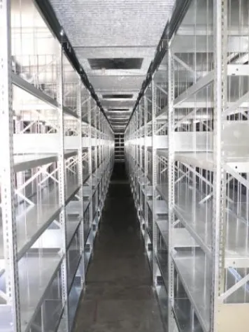 Bild: Aktenlager anstatt Abriss: Kirche wird zum Archiv