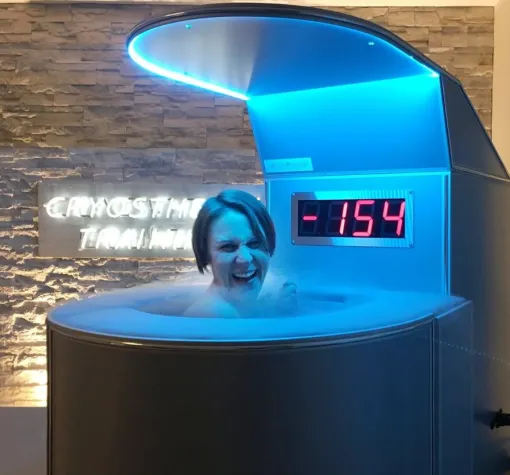 Bild: Abnehmen mit nur 3 Minuten bei -150 Grad in der Kältebox - Erster Kälteclub in Berlin eröffnet