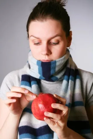 Bild: Schutzwall gegen Viren: Ganz natürlich mit Granatapfelsaft-Extrakt die Abwehrkräfte stärken