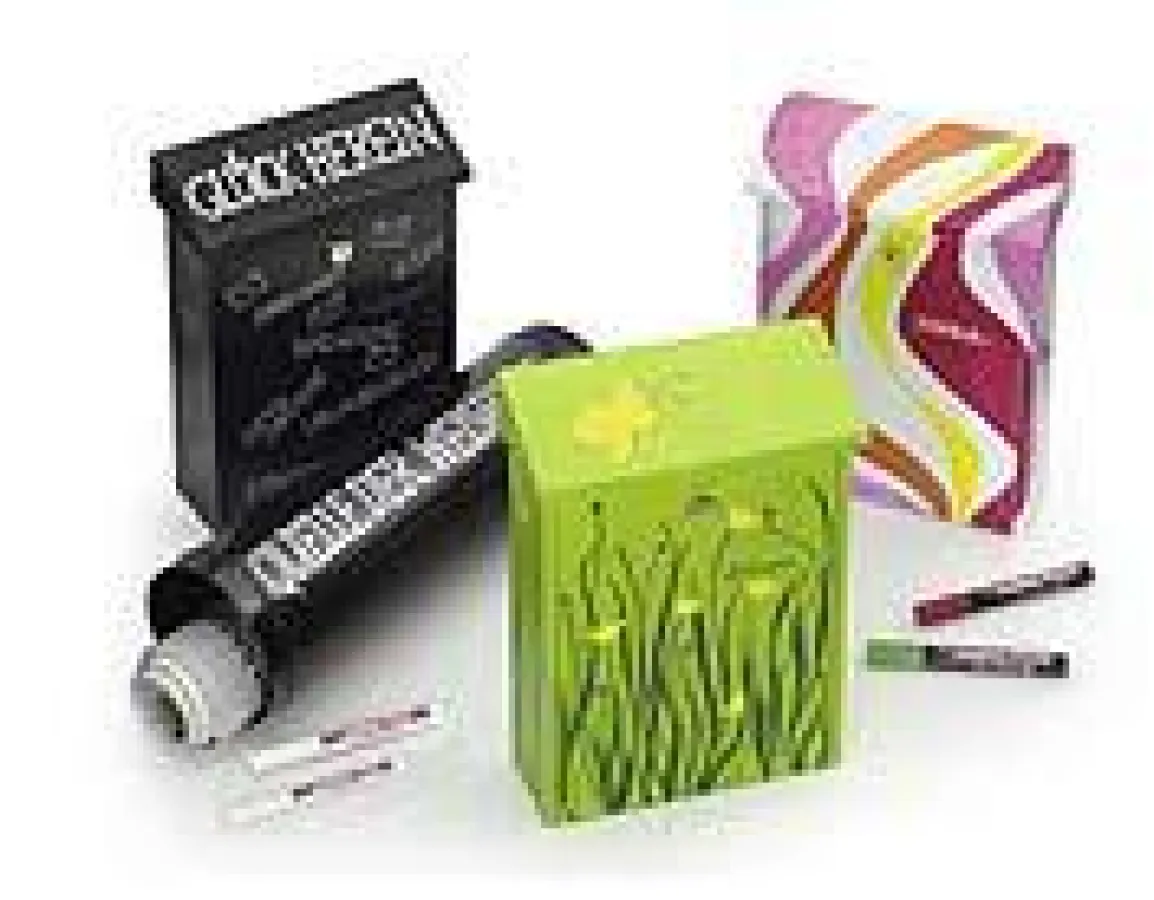 Verschönerte Briefkästen mit edding