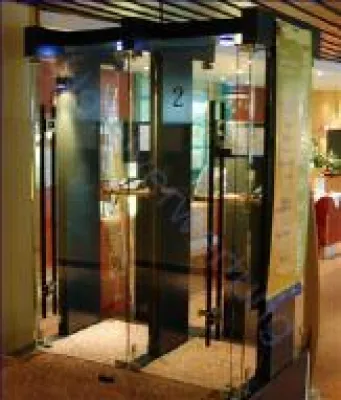 Rauchverbot in allen öffentlichen Gebäuden: Hotelverwertung.de hat die Lösung Bild: Rauchverbot in allen öffentlichen Gebäuden: Hotelverwertung.de hat die Lösung