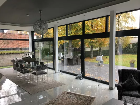 Neue Firmenadresse von Fenster-Hampel Bild: Neue Firmenadresse von Fenster-Hampel