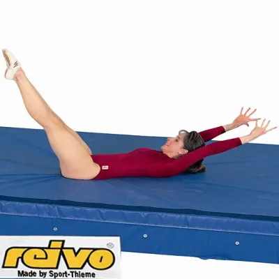 Sicherheit für Sportler und im Unterricht: Die richtige Sportmatte ist im Hallensport unverzichtbar Bild: Sicherheit für Sportler und im Unterricht: Die richtige Sportmatte ist im Hallensport unverzichtbar