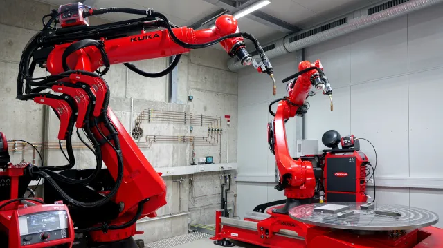 Bild: Kollaborierende WAAM-Roboteranlage für die BTU Cottbus-Senftenberg
