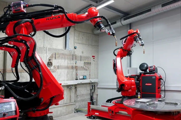 Bild: Kollaborierende WAAM-Roboteranlage für die BTU Cottbus-Senftenberg