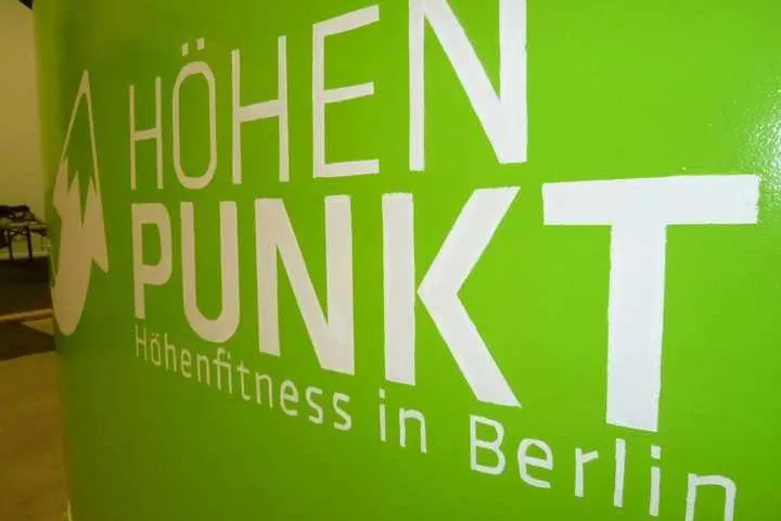 Bild: Informationen zum simulierten Höhentraining in Berlin