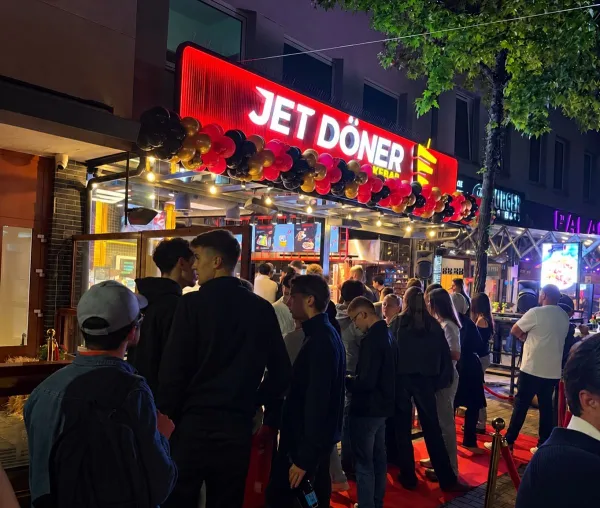 Bild: Jet Döner Kebab eröffnet in Bochum seine erste Filiale in Europa - weitere deutsche Städte in Planung
