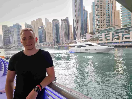 Coaching-Teilnehmer Marvin knackt 48.000 € dank Adrian Wettig Bild: Coaching-Teilnehmer Marvin knackt 48.000 € dank Adrian Wettig