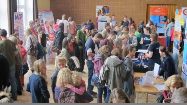 Bild: Ab ins Ausland? Ab zur Youth Education & Travel Fair!