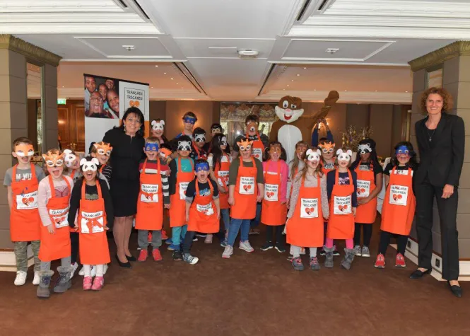 Bild: Regine Sixt und das Hotel Bayerischer Hof laden zur Osteraktion für Kinder ein