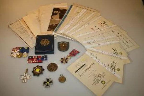 Bild: Versteigerung am 9.5.09 - Nachlass von Oberst Poleck - Mitunterzeichner der Teilkapitulation am 4.5.1945