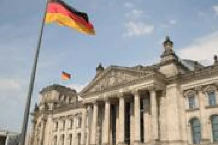 Sinkende Nachfrage bei Riester-Rente – interessante Altersvorsorge Bild: Sinkende Nachfrage bei Riester-Rente – interessante Altersvorsorge