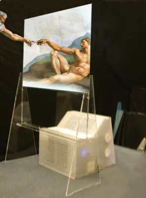 Bild: Taglichtfähige 3D-Großbildprojektion zieht Besucher der CeBIT in ihren Bann