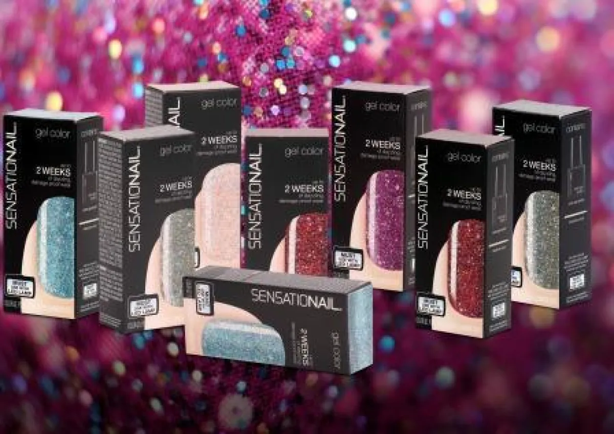 Der UV-Glitzerlack wird auf den Fingernagel-Abbildungen auf der Verpackung aufgebracht. Er hebt sich