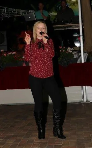 Bild: Denise Blum präsentierte ihre Schlager im Advent