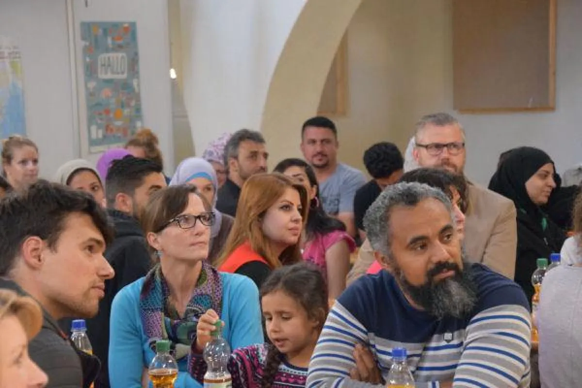 Begegnung in der Stiftung Liebenau.