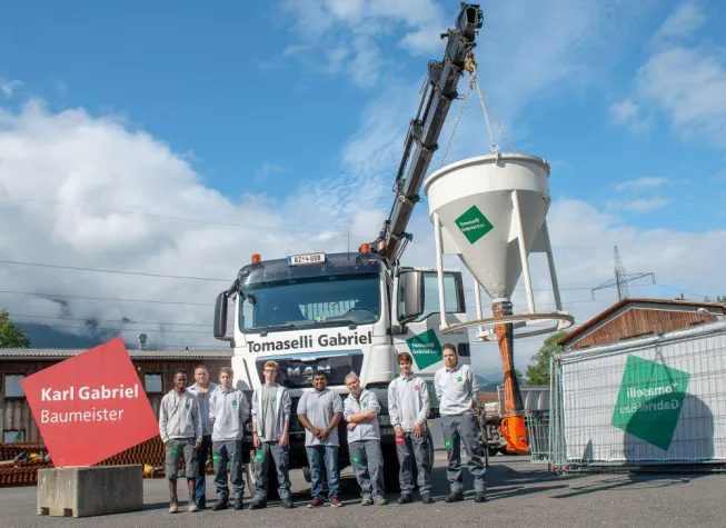 Bild: Sieben neue Lehrlinge bei Tomaselli Gabriel Bau