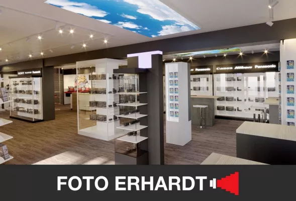 Bild: Foto Erhardt eröffnet neuen Megastore in Essen 