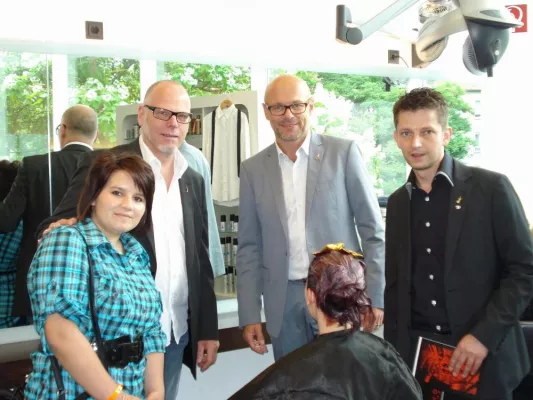 Bild: Auszubildende in Bosnien-Herzegowina profitieren von Intercoiffure Schulung