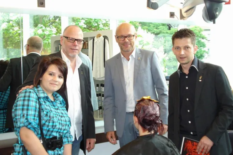 Bild: Auszubildende in Bosnien-Herzegowina profitieren von Intercoiffure Schulung