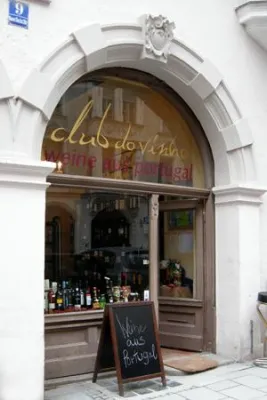 Bild: Vermieten mit einem Glas Wein