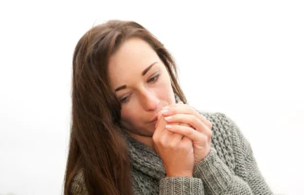 Bild: Warum Hände und Füße immer kalt sind und Frauen schneller frieren