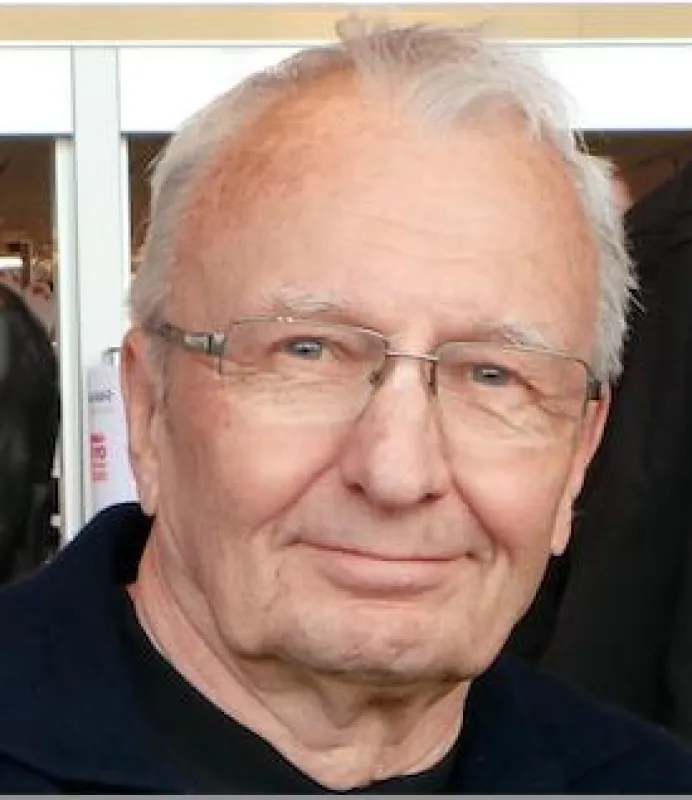 Peter Kamien
