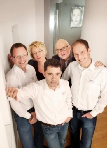 Der beharrliche Weg zum Erfolg – Unternehmensnachfolge bei Lubberich Dental-Labor Bild: Der beharrliche Weg zum Erfolg – Unternehmensnachfolge bei Lubberich Dental-Labor