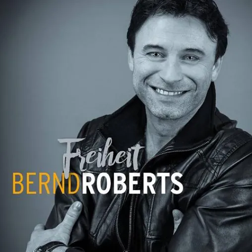 Bernd Roberts besingt die „Freiheit“ Bild: Bernd Roberts besingt die „Freiheit“