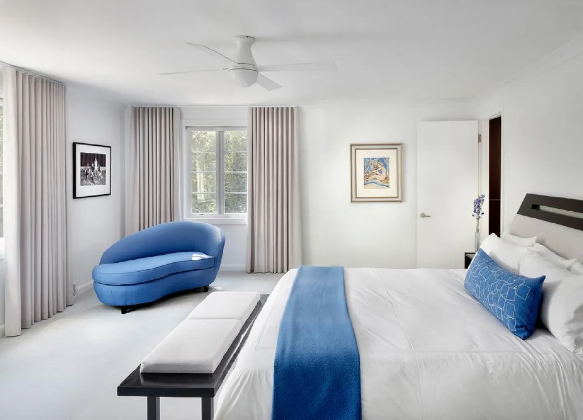 Einer von 30 weissen Deckenventilatoren von Casa Bruno