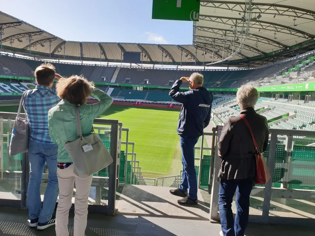 Fit für Wolfsburg in der Volkswagen Arena (© Wolfsburg Wirtschaft und Marketing GmbH)