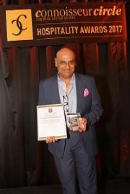 Bild: OZEN by Atmosphere gewinnt Connoisseur Circle Hospitality Award