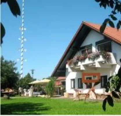 Bild: Gute regionale Küche als oberstes Gebot – Landgasthof Meier aus Hilzhofen ist Unternehmen des Monats Juli