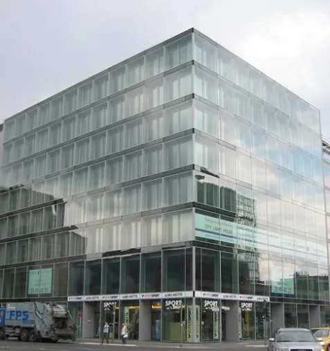 AENGEVELT vermittelt rd. 1.300 m² Einzelhandelsfläche in 1a-Lage von Berlin-Charlottenburg Bild: AENGEVELT vermittelt rd. 1.300 m² Einzelhandelsfläche in 1a-Lage von Berlin-Charlottenburg