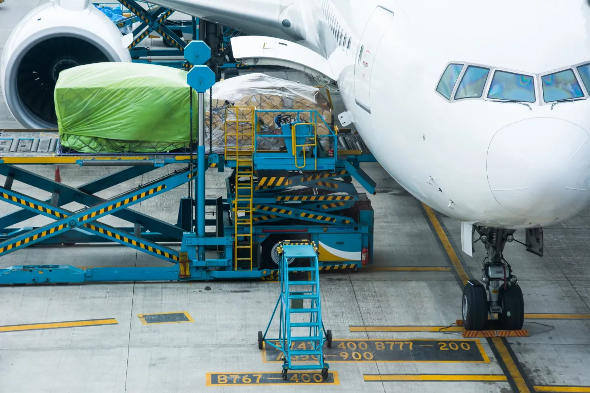 Luftfracht Transporte nach Kirgistan (© MARTIN Internationale Spedition GmbH)