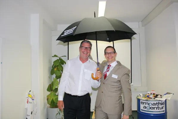 Würzburger Marketingagentur mit dem Vergleichs-Check der vier größten Massenmedien Bild: Würzburger Marketingagentur mit dem Vergleichs-Check der vier größten Massenmedien