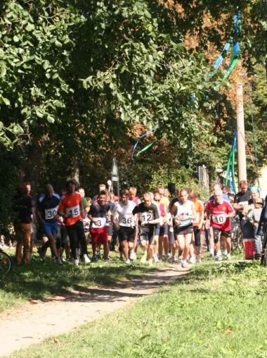 Heinersdorfer Viertelmarathon – jetzt anmelden Bild: Heinersdorfer Viertelmarathon – jetzt anmelden
