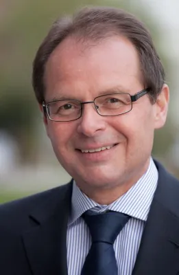 Bild: Wirtschaftsförderung als Lotse: Guido Quelle spricht mit Udo Mager über Wachstumspartnerschaften in Dortmund