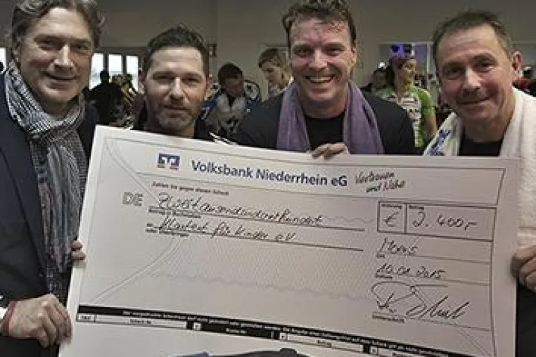 Bild: „Indoor Cycling Marathon“ für den guten Zweck: Atemlos durch den Aktiv-Sportpark Moers