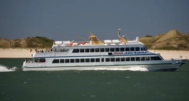 Bild: Adler-Schiffe GmbH & Co. KG will in 2012 Fahrgastzahlen steigern