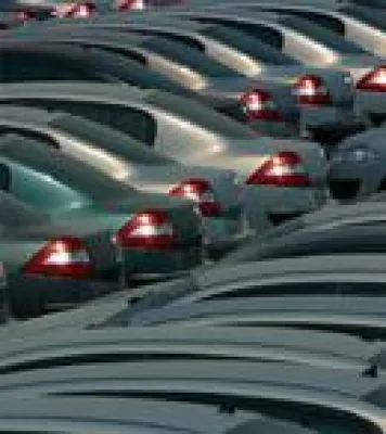 Mit dem Deutschen Institut für Betriebswirtschaft (dib) und der DEKRA zum zertifizierten Flottenmanager Bild: Mit dem Deutschen Institut für Betriebswirtschaft (dib) und der DEKRA zum zertifizierten Flottenmanager