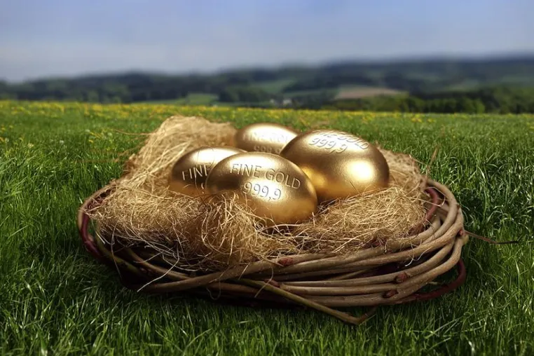 Bild: Goldener Osterhase