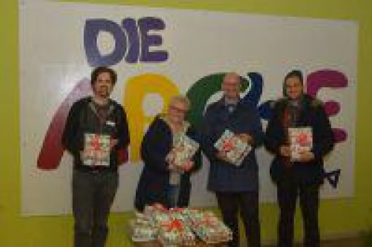 Hr. Kallmeter, Arche; L.Thiede,C.Vossel, Y.Akar von CCVOSSEL                           Foto:CCVOSSEL