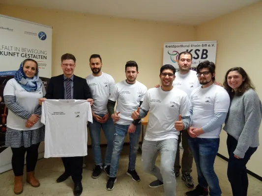 Bild: Neun Migrant*innen erhalten die Übungsleiter C-Lizenz